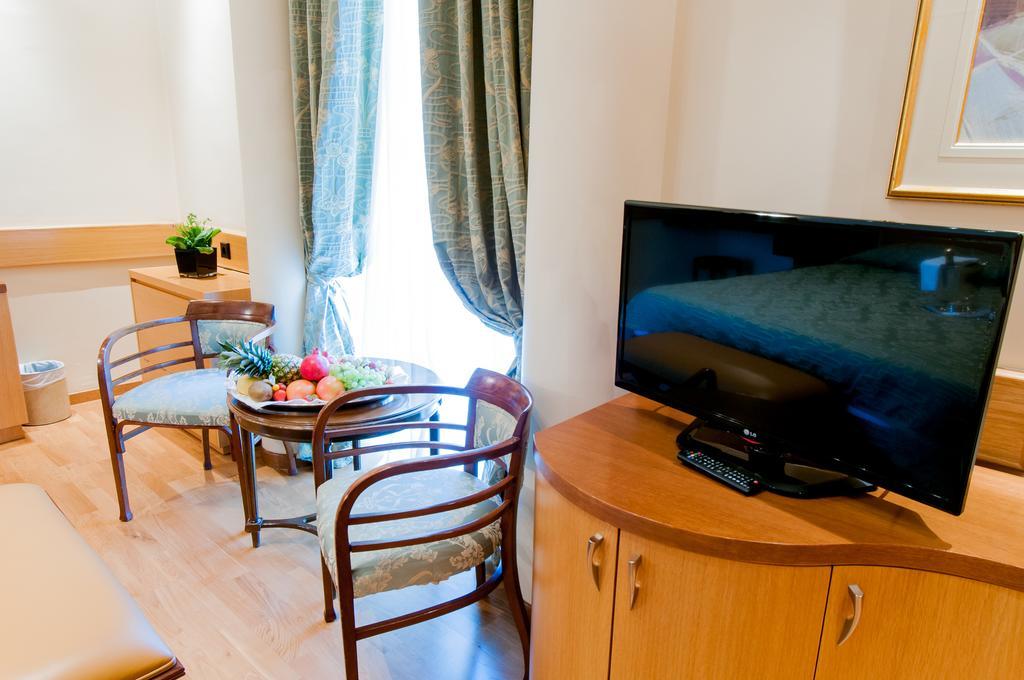 Pentelikon Hotel キフィシア 部屋 写真